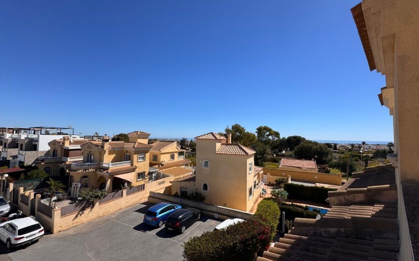 Resale - Town House -
Campoamor - Costa Blanca