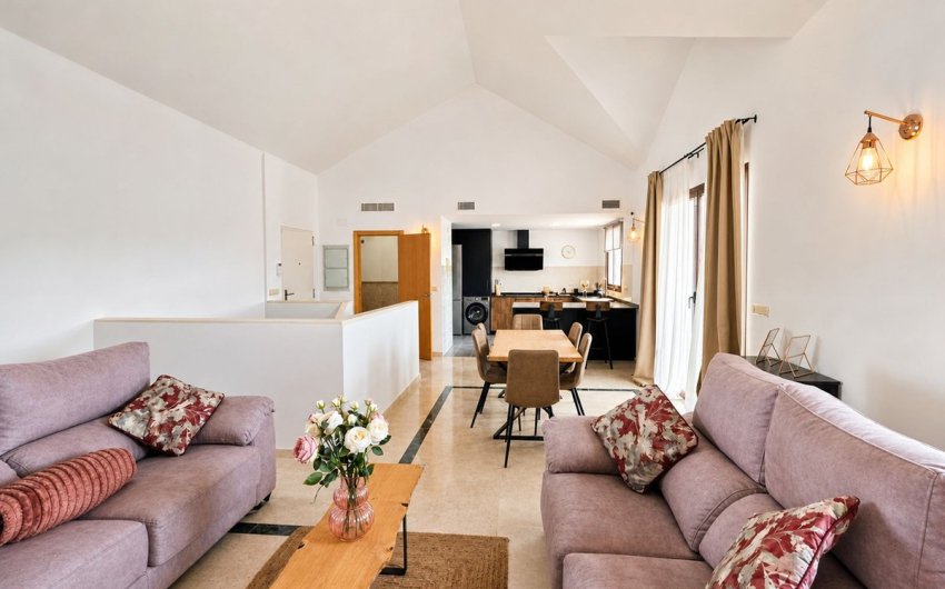 Resale - Town House -
Casares Playa - Costa del Sol