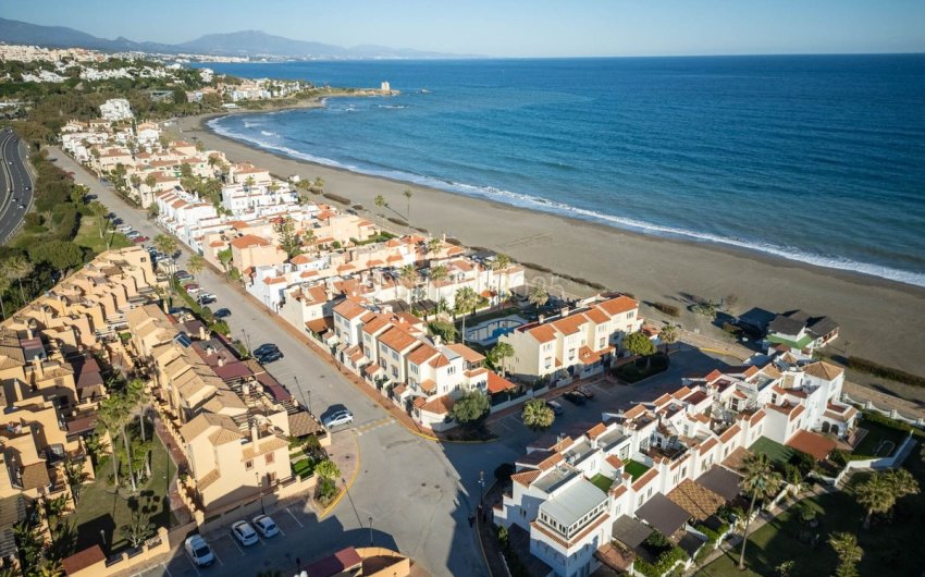 Resale - Town House -
Casares Playa - Costa del Sol