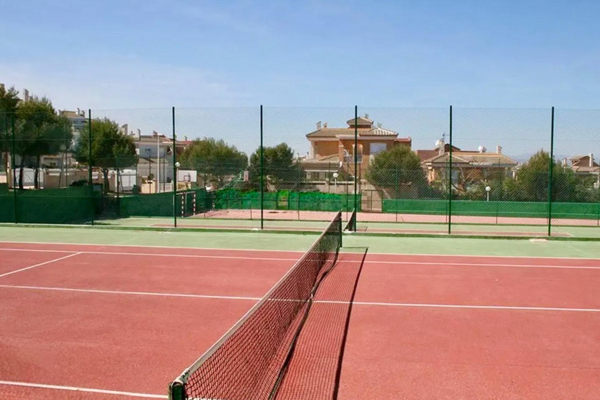 Resale - Town House -
Gran Alacant - Monte Faro-altomar