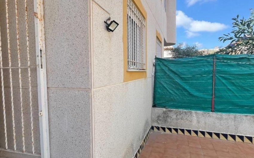 Resale - Town House -
Guardamar del Segura - El Edén - Los Estaños