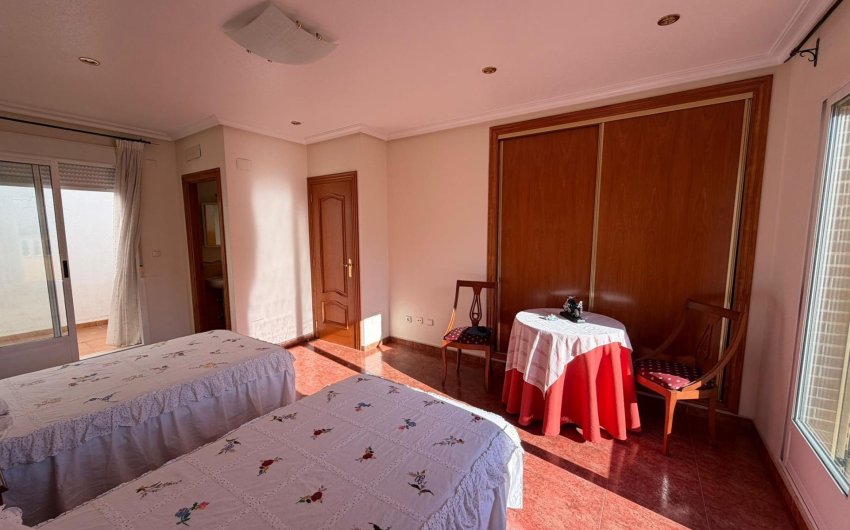 Resale - Town House -
Guardamar del Segura - Pueblo