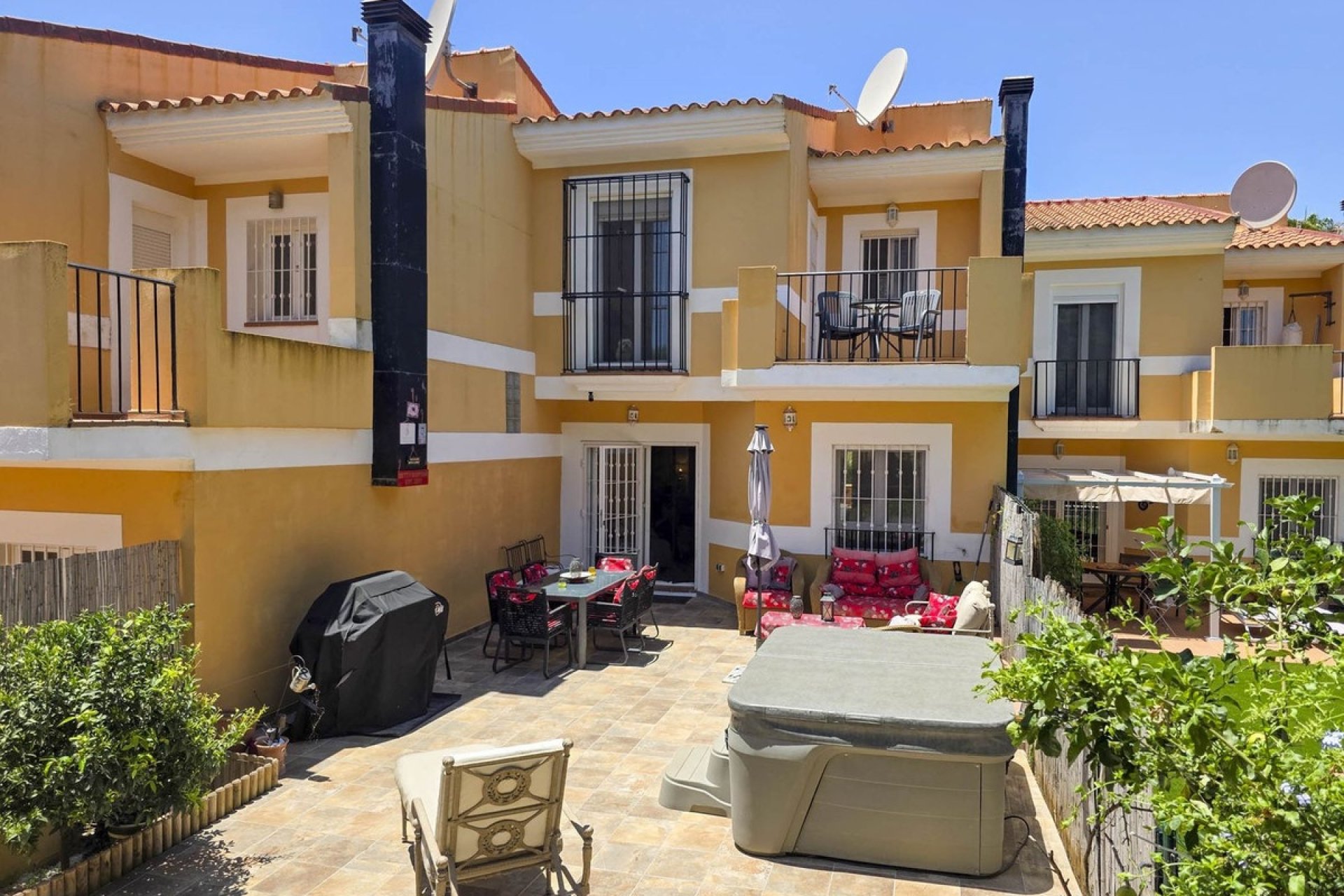 Resale - Town House -
La Duquesa - Costa del Sol