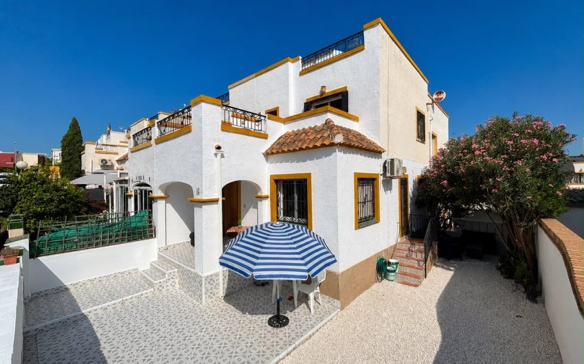 Resale - Town House -
Los Altos - Costa Blanca