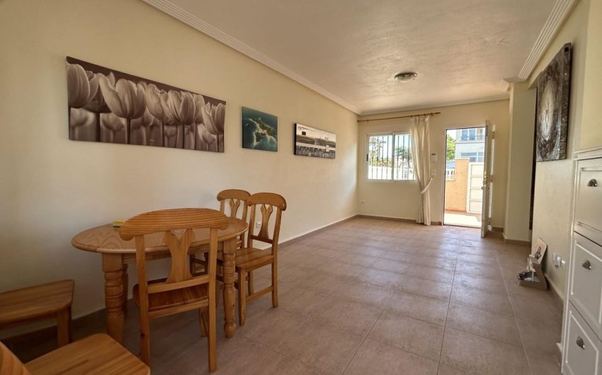 Resale - Town House -
Los Altos - Costa Blanca