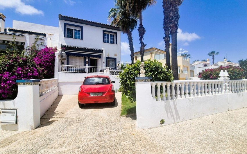 Resale - Town House -
Los Dolses - Inland