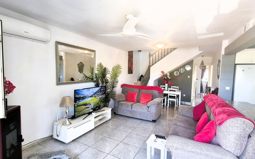 Resale - Town House -
Los Dolses - Inland
