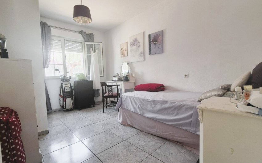 Resale - Town House -
Los Dolses - Inland