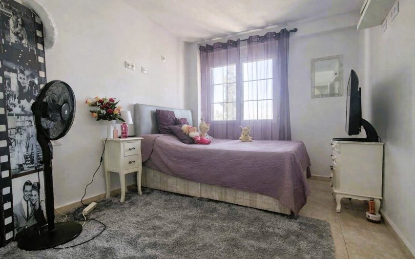 Resale - Town House -
Los Dolses - Inland