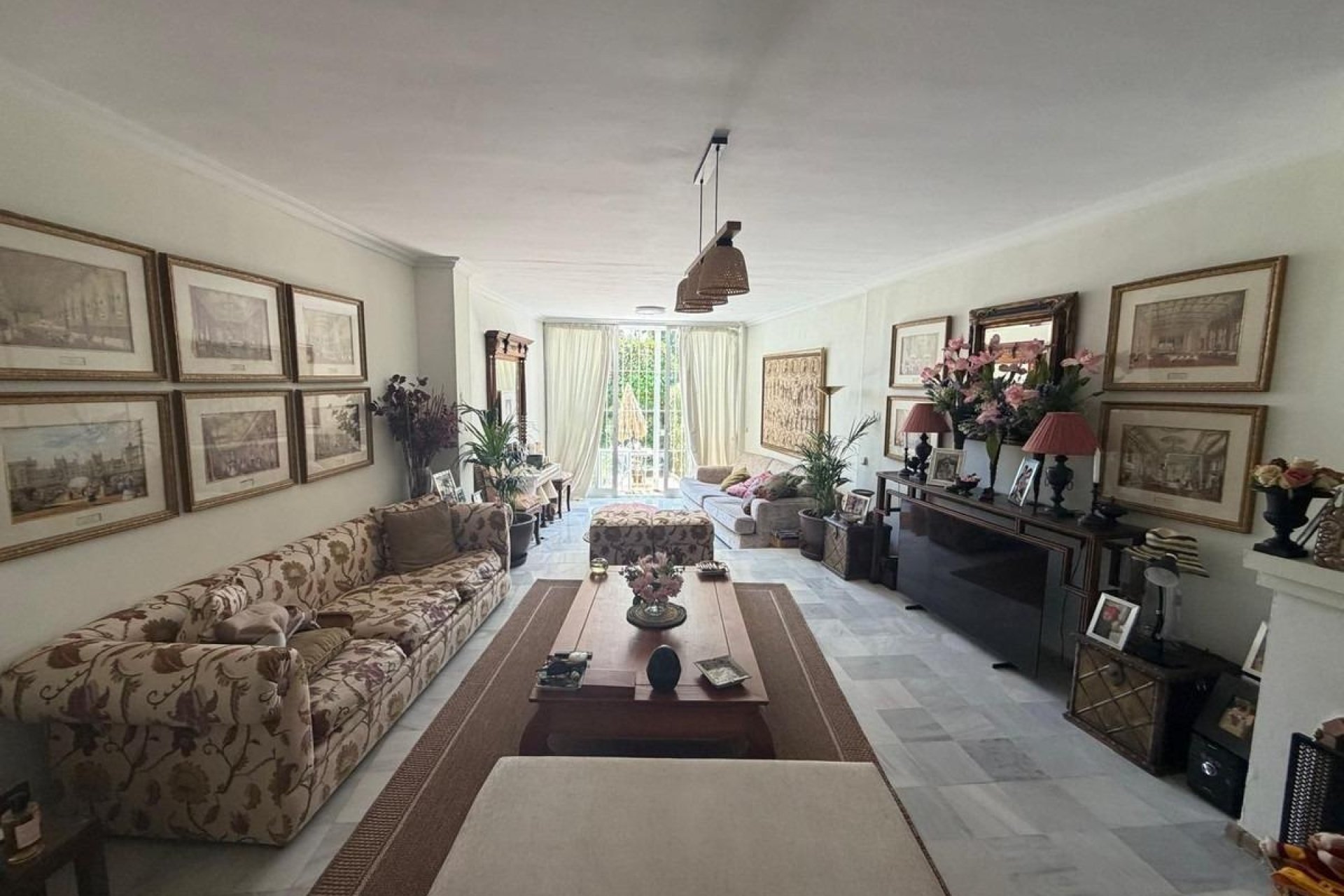 Resale - Town House -
Marbella - Nagueles