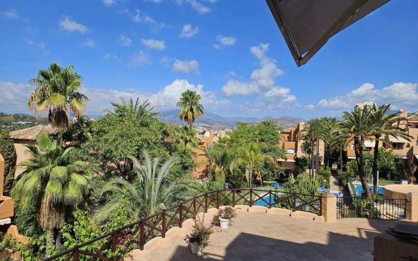 Resale - Town House -
Marbella - Nueva Andalucia
