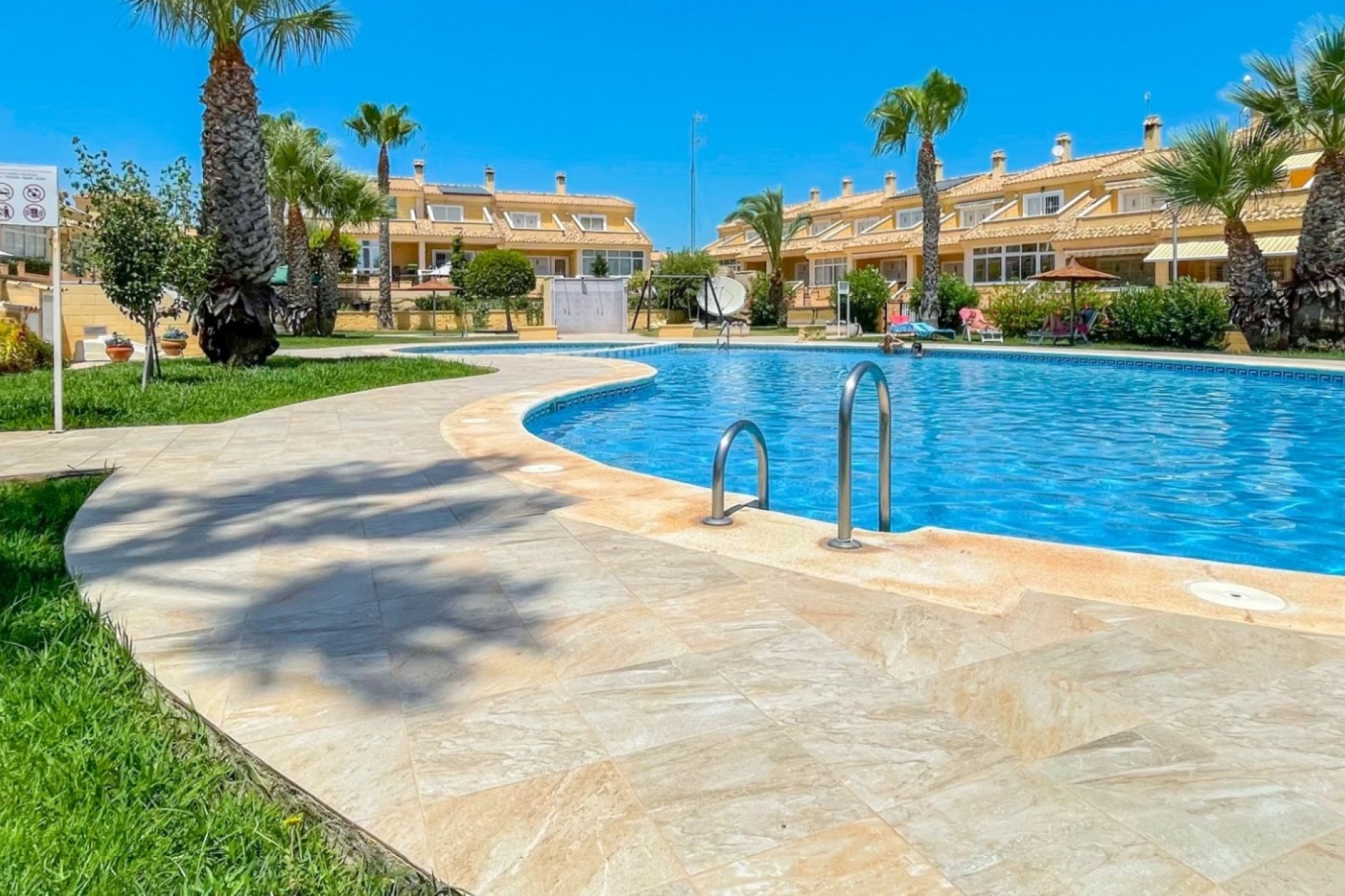 Resale - Town House -
Orihuela Costa - Costa Blanca