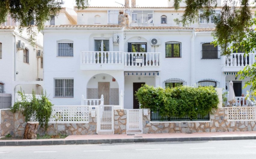 Resale - Town House -
Orihuela Costa - Costa Blanca