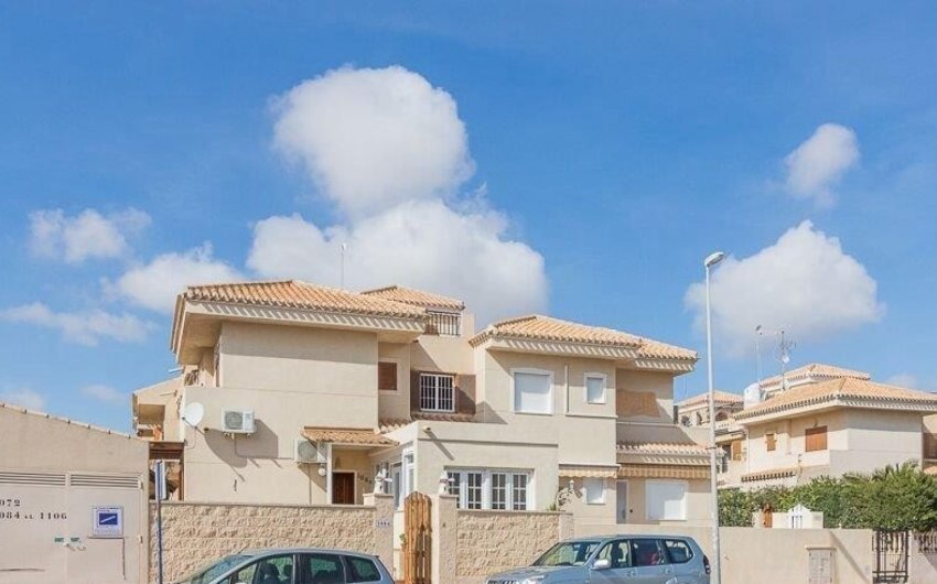 Resale - Town House -
Orihuela Costa - Costa Blanca
