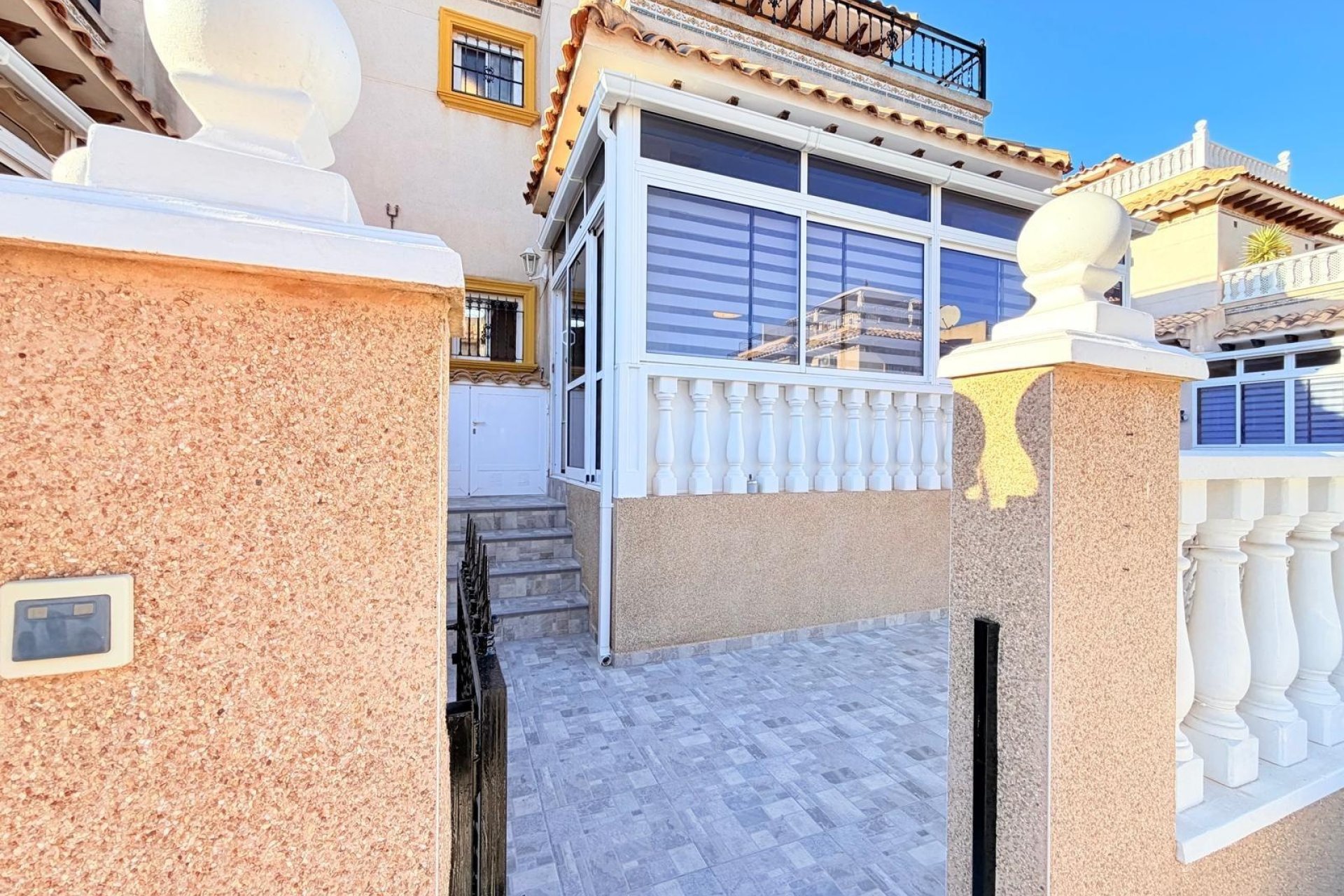 Resale - Town House -
Orihuela Costa - Las Filipinas