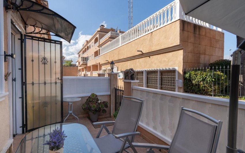 Resale - Town House -
Orihuela Costa - Los Dolses
