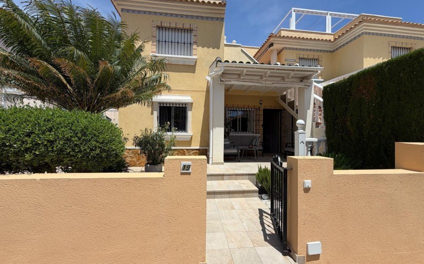 Resale - Town House -
Orihuela Costa - Los Dolses