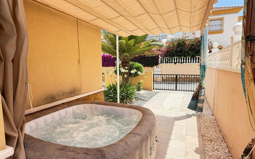 Resale - Town House -
Orihuela Costa - Los Dolses