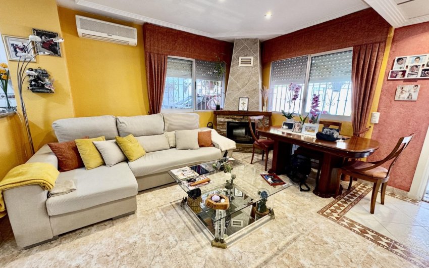Resale - Town House -
Orihuela - Urbanización Perla Del Mar