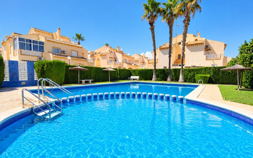 Resale - Town House -
Playa Flamenca - Costa Blanca