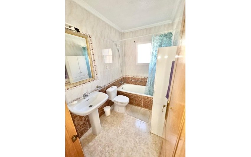 Resale - Town House -
Playa Flamenca - Costa Blanca