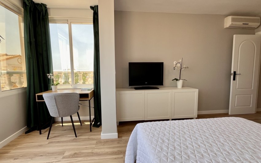 Resale - Town House -
Playa Flamenca - Costa Blanca