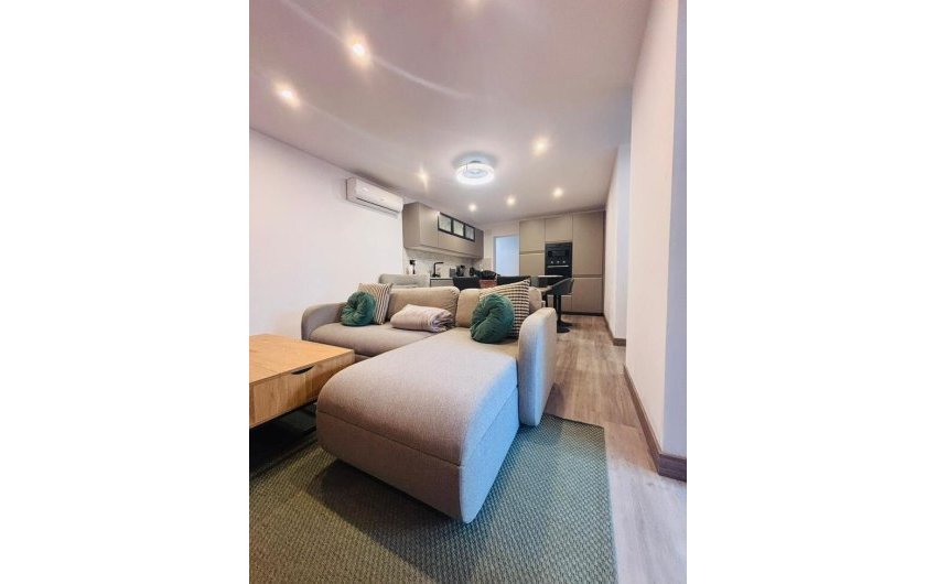Resale - Town House -
San Miguel de Salinas - Inland