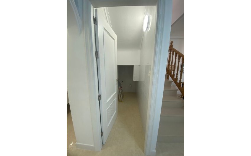 Resale - Town House -
San Miguel de Salinas - Inland