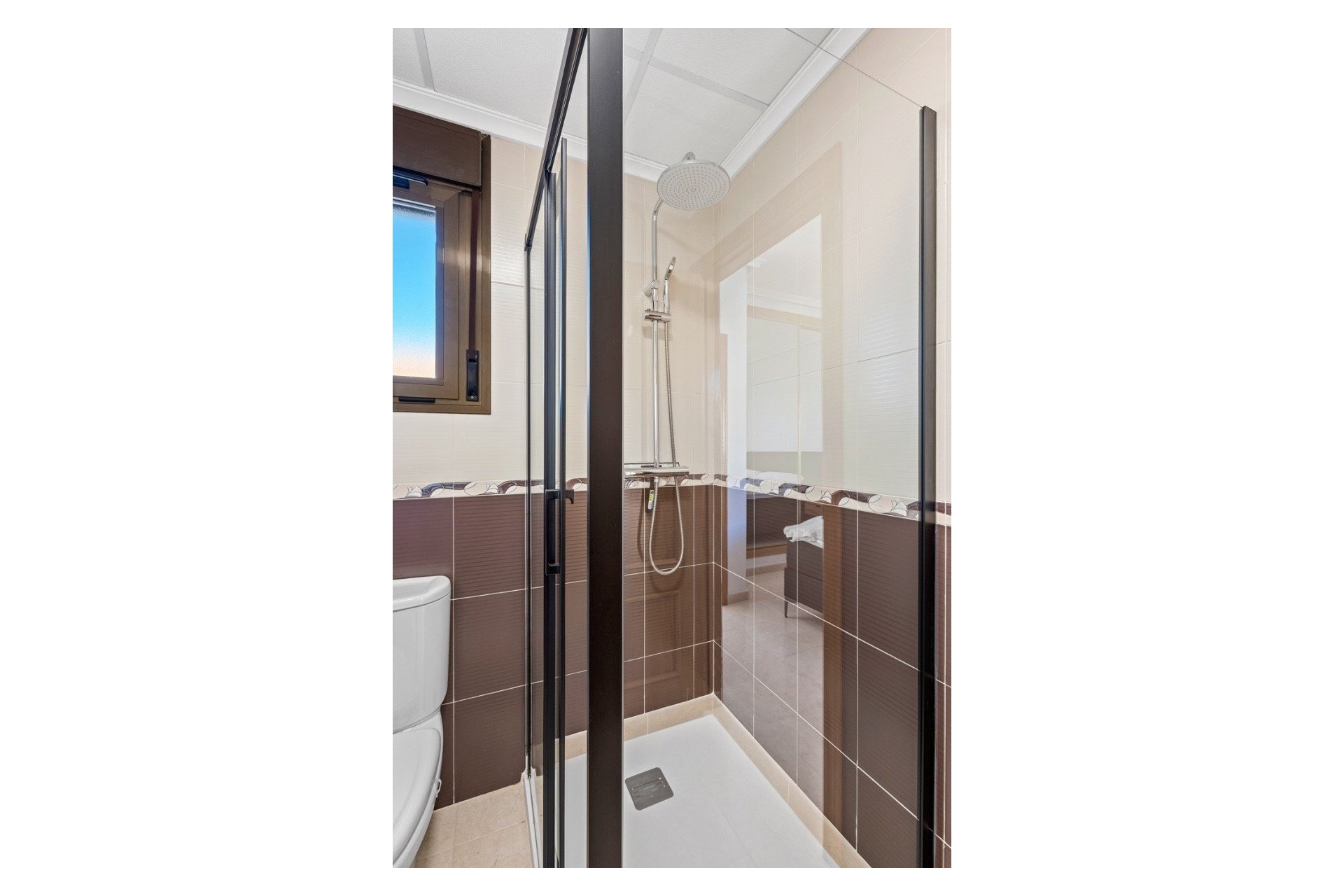 Resale - Town House -
San Miguel de Salinas - Inland