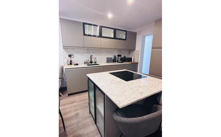 Resale - Town House -
San Miguel de Salinas - Inland