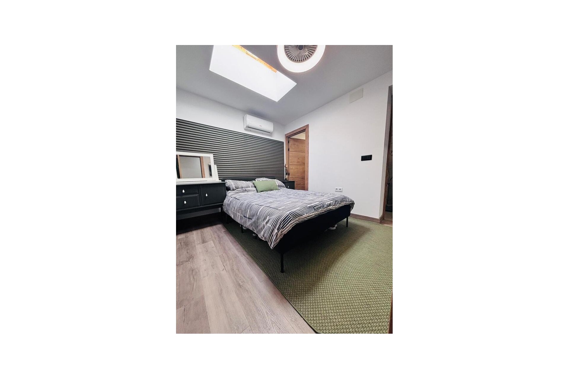 Resale - Town House -
San Miguel de Salinas - Inland