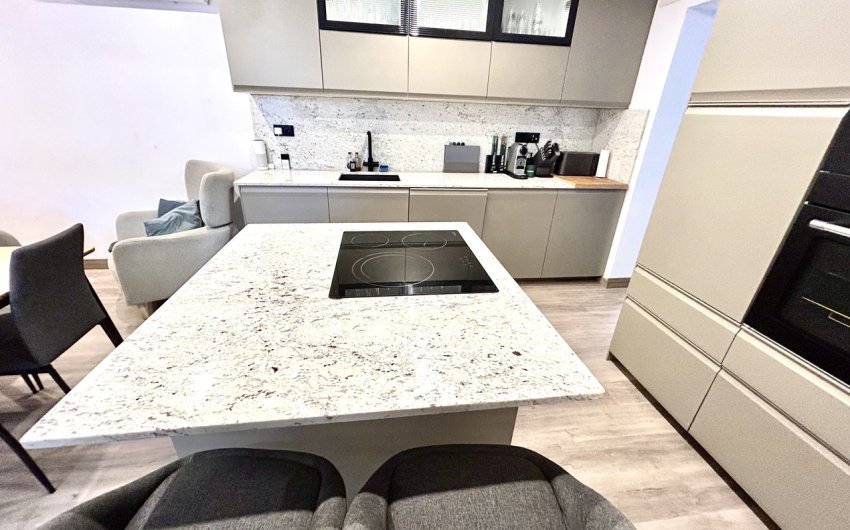 Resale - Town House -
San Miguel de Salinas - Inland