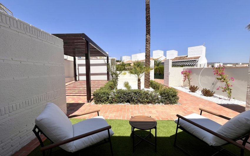 Resale - Town House -
Sucina - Inland