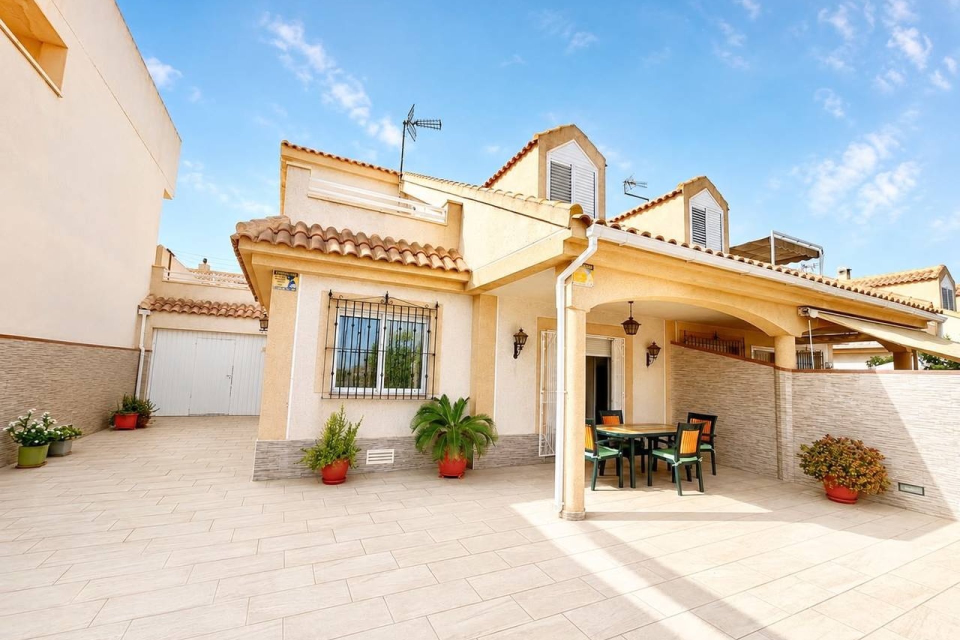 Resale - Town House -
Torre de la Horadada - Costa Blanca