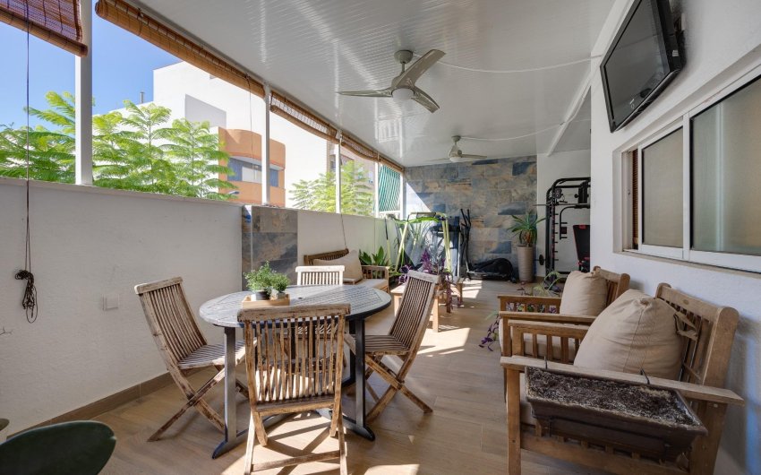 Resale - Town House -
Torrevieja - Centro