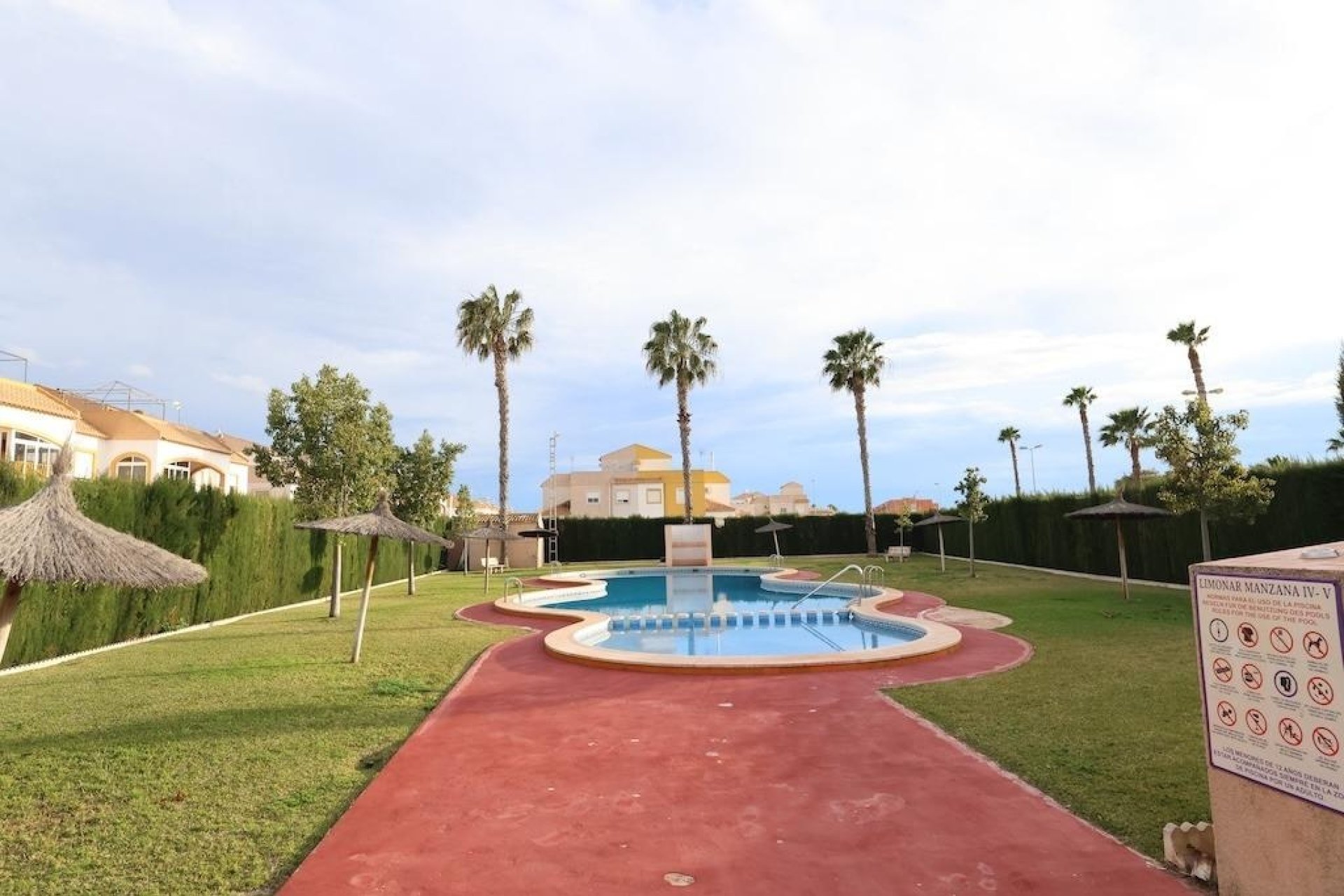Resale - Town House -
Torrevieja - Costa Blanca