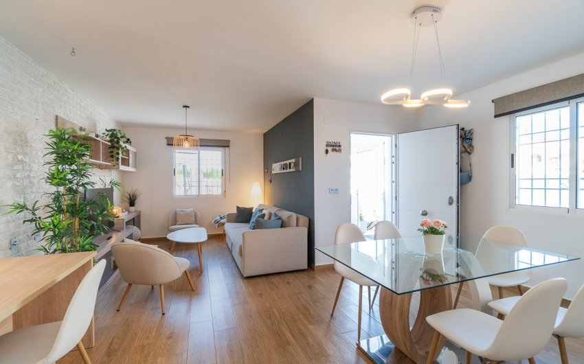 Resale - Town House -
Torrevieja - Costa Blanca