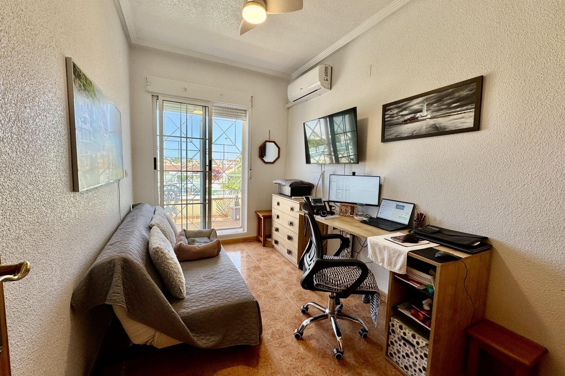 Resale - Town House -
Torrevieja - La Siesta - El Salado - Torreta