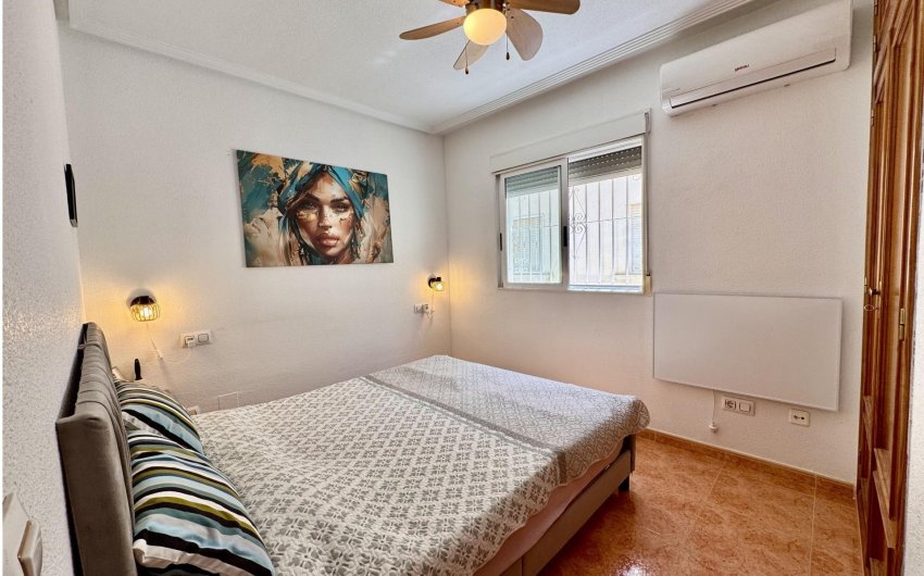 Resale - Town House -
Torrevieja - La Siesta - El Salado - Torreta