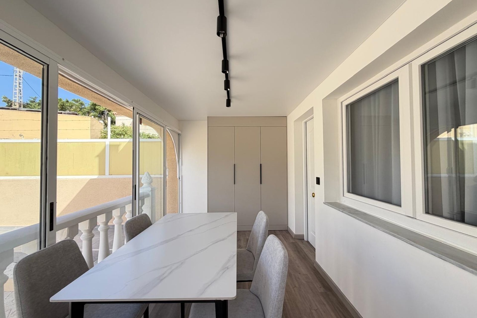 Resale - Town House -
Torrevieja - Miramar - Torre Del Moro