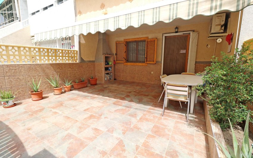 Resale - Town House -
Torrevieja - Playa De Los Naufragos