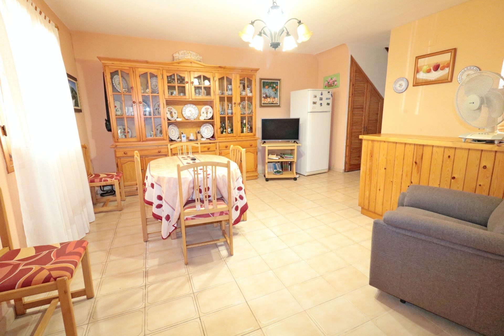 Resale - Town House -
Torrevieja - Playa De Los Naufragos