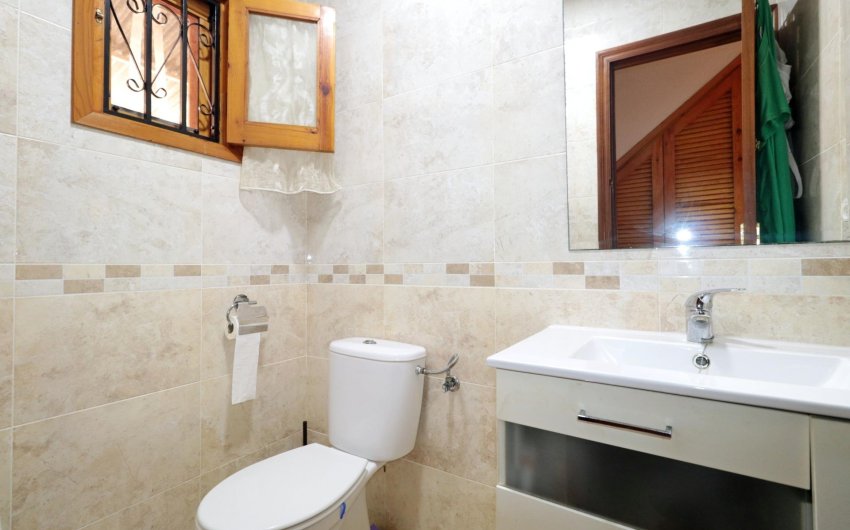 Resale - Town House -
Torrevieja - Playa De Los Naufragos