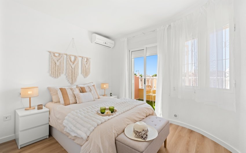 Resale - Town House -
Villamartin - Costa Blanca