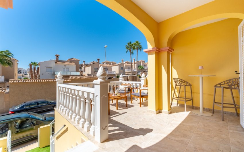Resale - Town House -
Villamartin - Costa Blanca