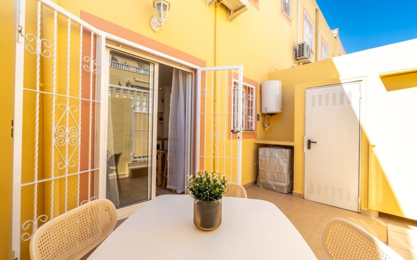 Resale - Town House -
Villamartin - Costa Blanca