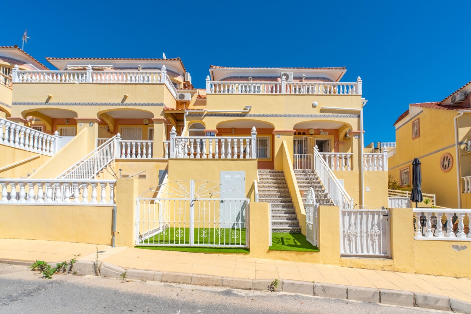 Resale - Town House -
Villamartin - Costa Blanca