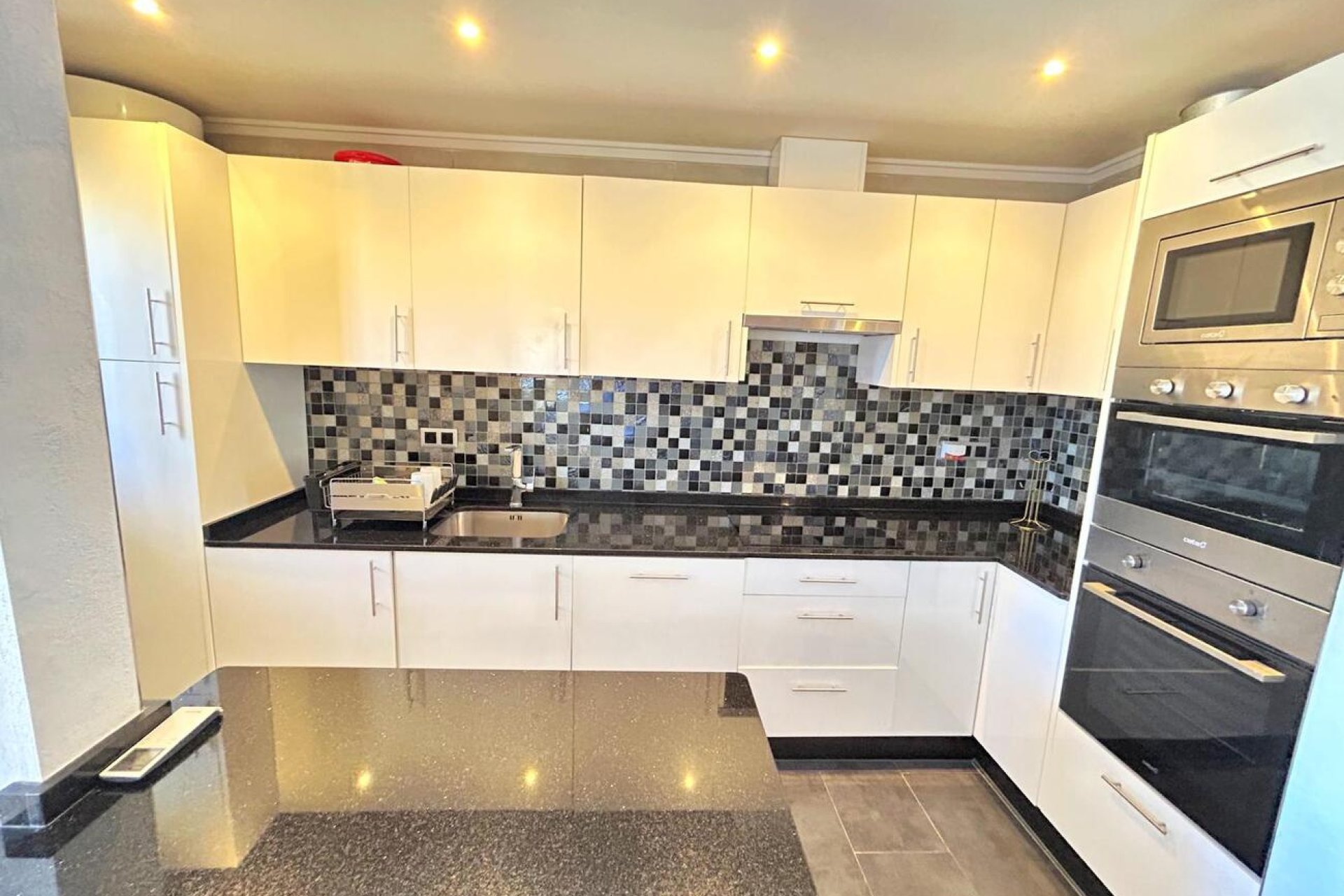 Resale - Town House -
Villamartin - Costa Blanca