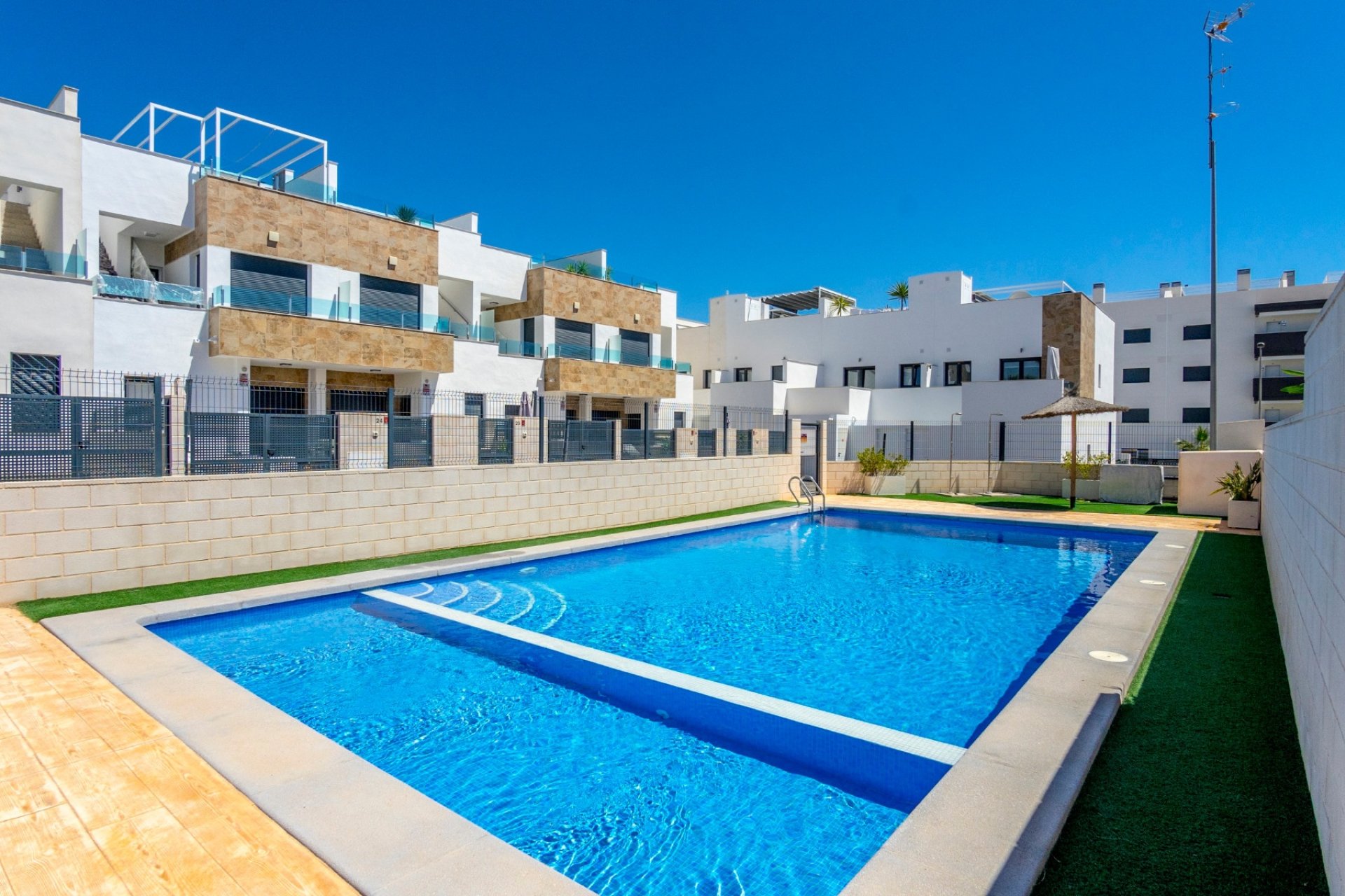Resale - Town House -
Villamartin - Costa Blanca