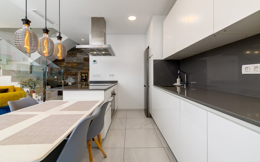 Resale - Town House -
Villamartin - Costa Blanca